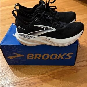 Brooks Black and White Athletic Sneakers